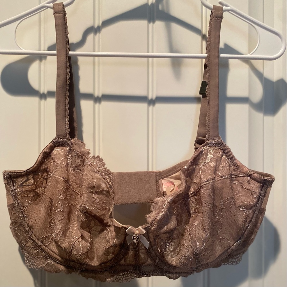 Victoria’s Secret 38DD NWT